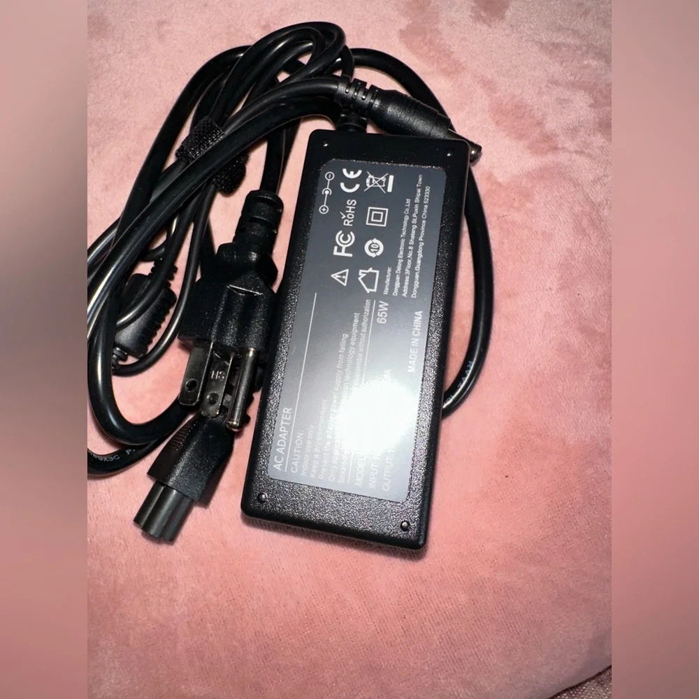 🆕 labtop Charger